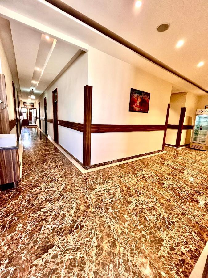 Hotel Woodcrest Zirakpur - Best Family Hotel By - A Unit Of Sidham Group Exterior photo